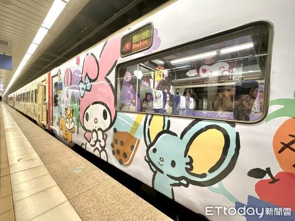 ▲台鐵觀光列車「環島之星」換上三麗鷗新裝,並宣布1/18起正式營運。(圖/記者彭懷玉攝)