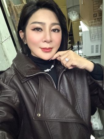 ▲王彩樺辦愛心義賣。(圖/翻攝王彩樺粉專)