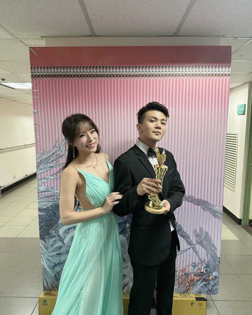 去年孫生帶諶多芬參加走鐘獎爆出緋聞,女方大方回應對他有好感。(圖/翻攝自諶多芬IG)