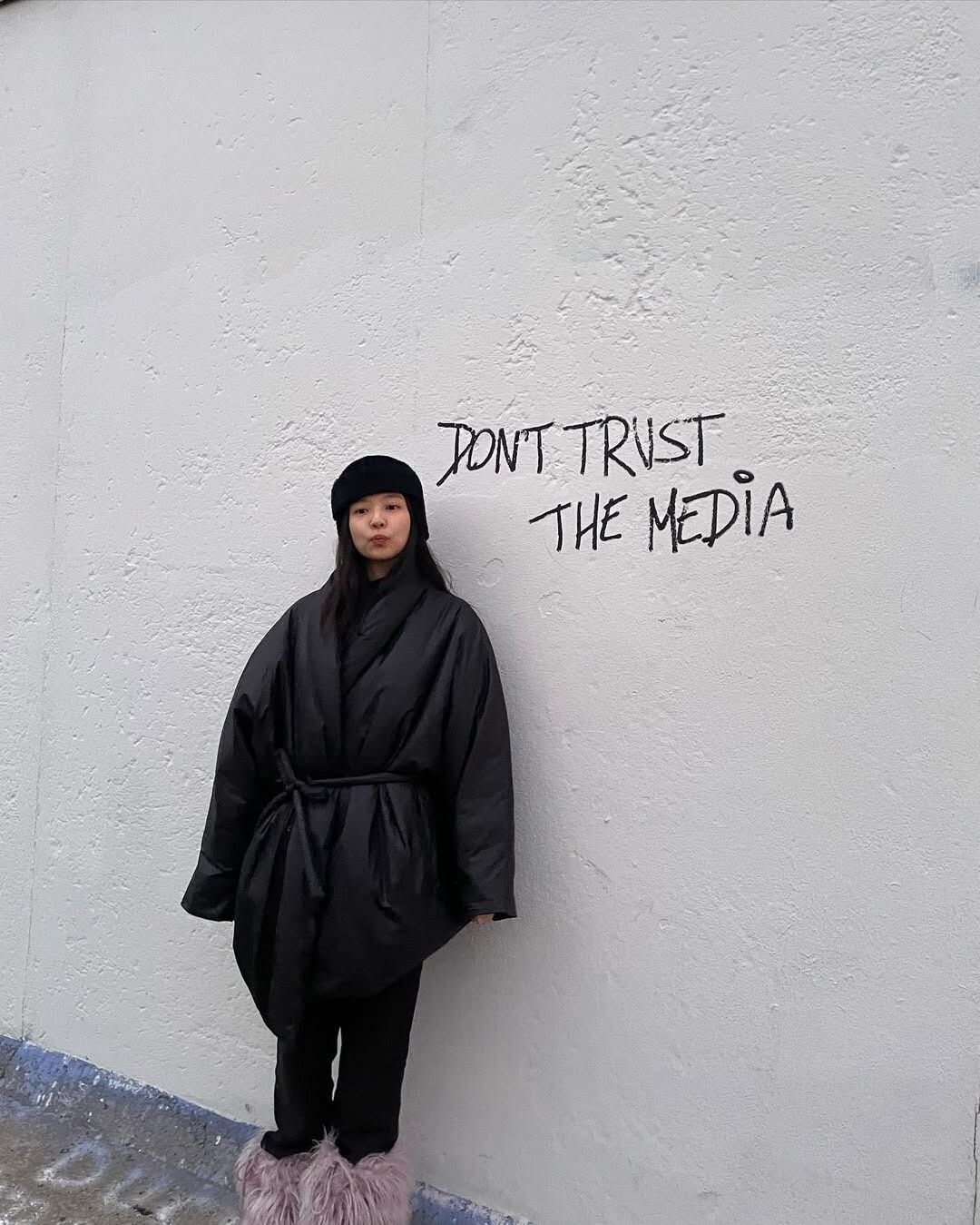 ▲女星保暖穿搭 。(圖/翻攝自IG)