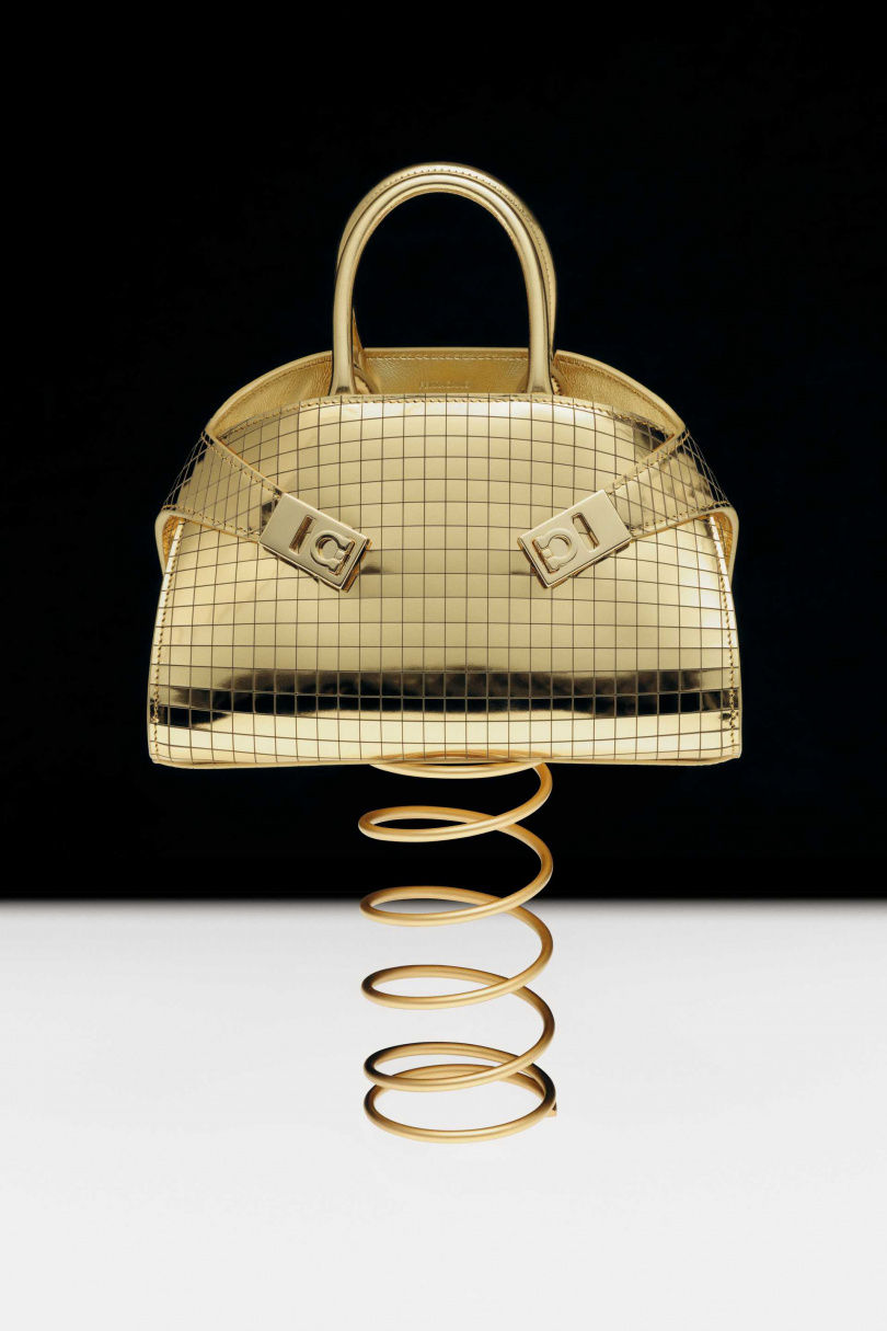 超心動!蛇年限定包盤點:Delvaux、BVLGARI、Ferragamo…女神金世正同款可愛滿分