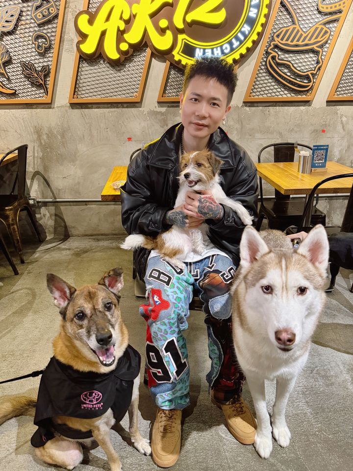 ▲▼蕭秉治「完人挑戰」第三集:一日寵物保母篇。(圖/相信音樂提供)