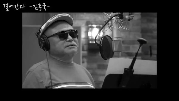 ▲▼65歲金興國酒駕肇逃惡性不改 「無照駕駛瞞1年曝光」網怒:罰太少。(圖/翻攝自金興國YouTube)