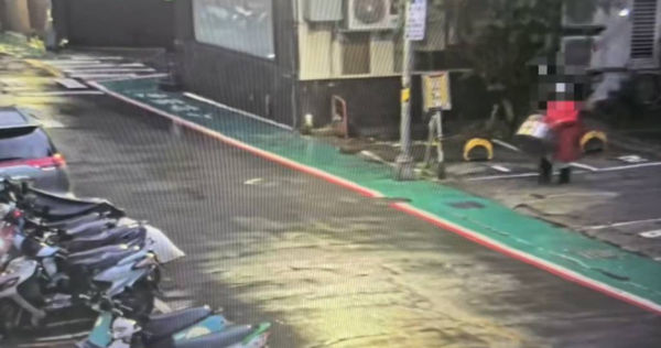 北市大安區一間知名私廚小年夜蒸籠被竊急跳腳,警1小時火速尋回逮人。(圖/翻攝畫面)