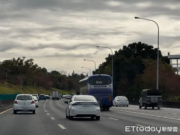 ▲▼國道車潮,國道,國道塞車。(圖/記者李姿慧攝)
