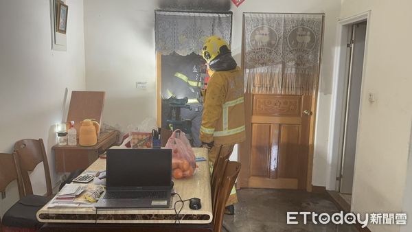 ▲▼金門民宅煮菜不慎失火,導致女屋主嗆傷送醫 。(圖/記者林名揚翻攝)