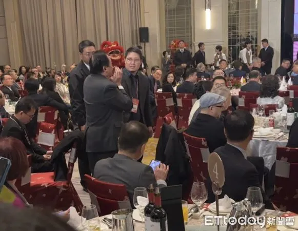 ▲▼賴清德開工會台商 突遭台下嗆聲:台商不要大罷免。(圖/記者蔡紹堅攝)