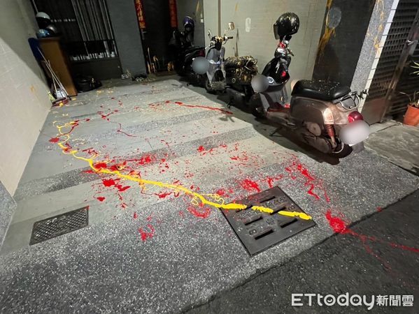 ▲▼楠梓潑漆 。(圖/記者陳宏瑞翻攝)