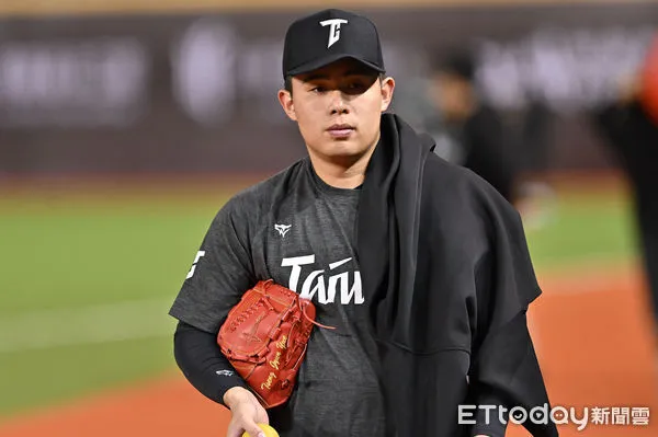 ▲▼曾峻岳出席世界棒球經典賽資格賽中華隊開訓。(圖/記者李毓康攝)