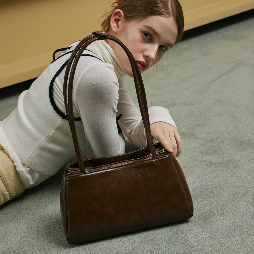 質感品味一次有!用2025Pantone色:「摩卡慕斯(Mocha Mousse)」穿出氣質滿分、9款百搭單品激推必入手