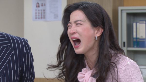 ▲《好運來》俊雄(倪齊民飾演)掌摑小三麗芬(楚宣飾演)。(圖/民視提供)