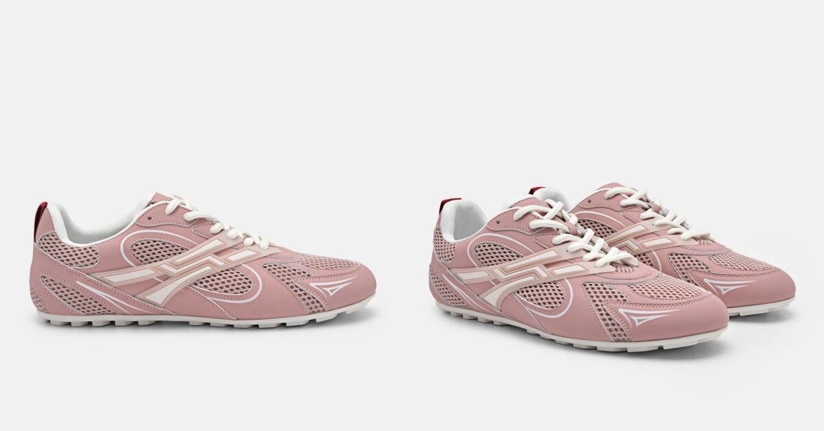 ▲粉色球鞋 。(圖/翻攝自IG)