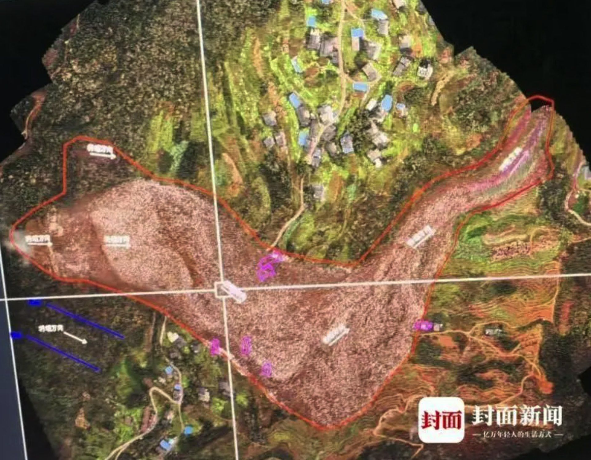 ▲搜救人員用無人機俯瞰災難現場。(圖/翻攝封面新聞)