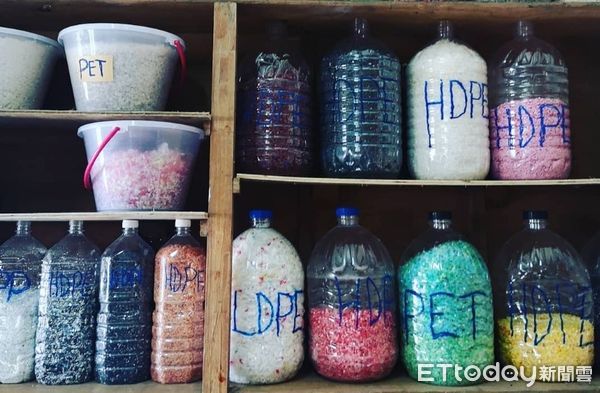 ▲▼環保旅遊海廢再生手作體驗,將海洋垃圾轉化為實用小物或藝術品。(圖/東管處提供,下同)