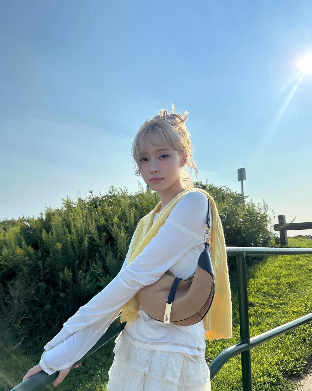 ▲韓星金髮 。(圖/翻攝自IG)