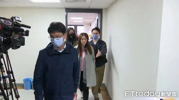 ▲▼陳怡君議員遭搜索。(圖/記者陳家豪攝)
