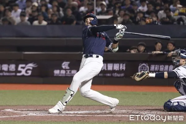 ▲韓職樂天巨人尹棟熙。(圖/記者林敬旻攝)