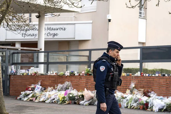 ▲▼法11歲少女遭刺身亡 23歲兇嫌疑因「電玩不順」洩憤。(圖/達志影像/美聯社)