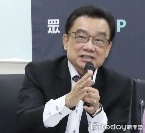 ▲▼民眾黨立院黨團召開 台灣民眾黨團優先法案part.2 挺勞工 顧民生 強國防 護人權 記者會 黃國昌 林國成 等。(圖/記者屠惠剛攝)