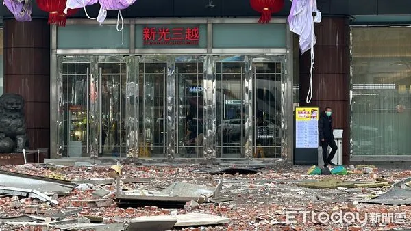 ▲新光三越,氣爆(圖/記者許權毅攝)