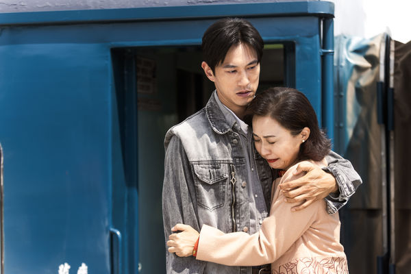 ▲《火車來去》播出後,討論度越來越高。(圖/華視、公視台語台提供)