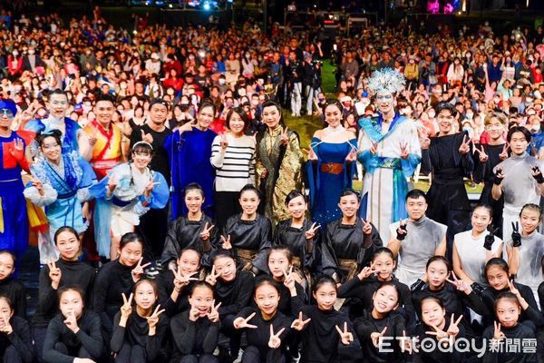 ▲屏東警分局全力投入燈節勤務獲好評 。(圖/記者陳崑福翻攝)