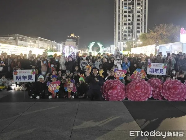 ▲▼花蓮太平洋燈會在逾2.7萬人次的觀展下圓滿落幕。(圖/花蓮縣政府提供,下同)