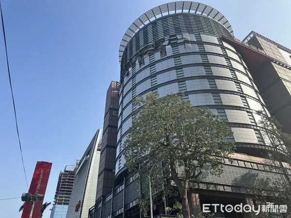 ▲▼新光三越,氣爆。(圖/記者許權毅攝)