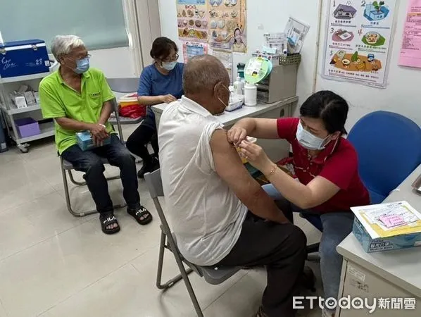 ▲南投縣獲配增購公費流感疫苗2130劑,並於2月20日開放11類公費對象接種。(圖/南投縣衛生局提供,下同)