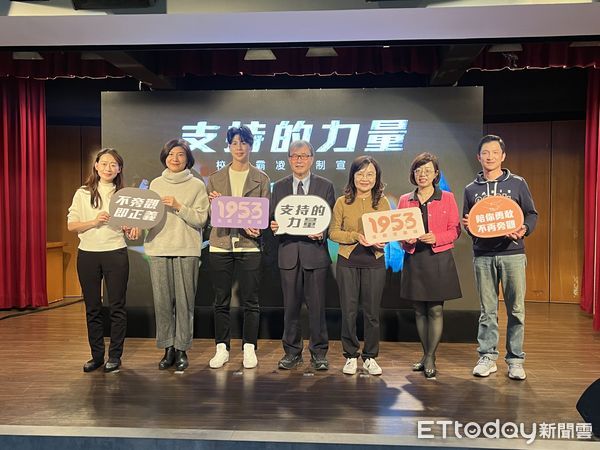 ▲▼金牌拳后林郁婷今天到師大附中宣導反霸凌,呼籲旁觀者勇敢伸出援手。(圖/記者許敏溶攝)