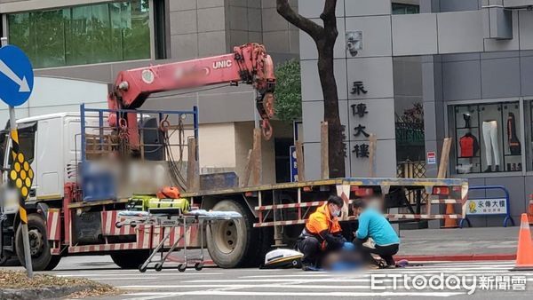 ▲台北市中山區松江路車禍。(圖/記者黃彥傑攝,下同)