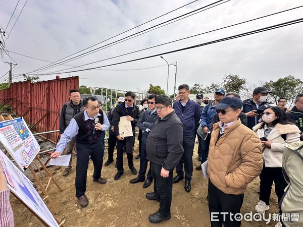 ▲▼ 嘉義南靖產業園區再增35公分 土方去化17萬方 解決八掌溪疏濬 。(圖/記者翁伊森翻攝)