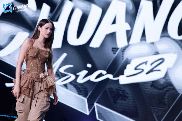 ▲《創造營亞洲第二季》導師合照(左起)袁婭維、Jeff、BamBam、徐明浩、林依晨、Yaya。(圖/TVBS提供)