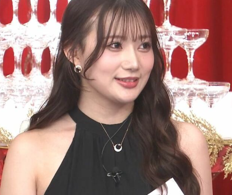 ▲▼櫻花妹白天OL晚上變身「酒店頭牌」 自爆雙重身分從未被抓包。(圖/翻攝自trilltrill)