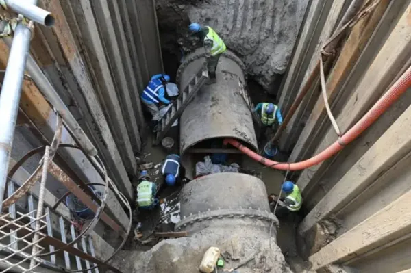 ▲台灣自來水公司辦理「高雄原水管線O2200mm錐形閥更換工程」。(圖/翻攝台灣自來水公司臉書)