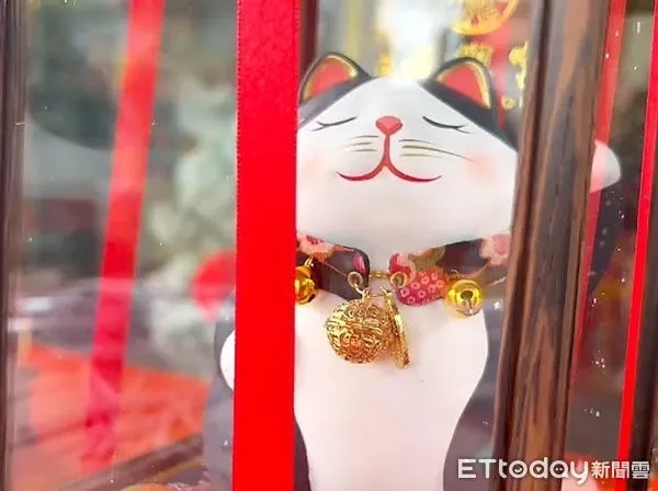 ▲「福興宮」近日發生招財貓公仔遭竊事件。(圖/記者楊漢聲翻攝)