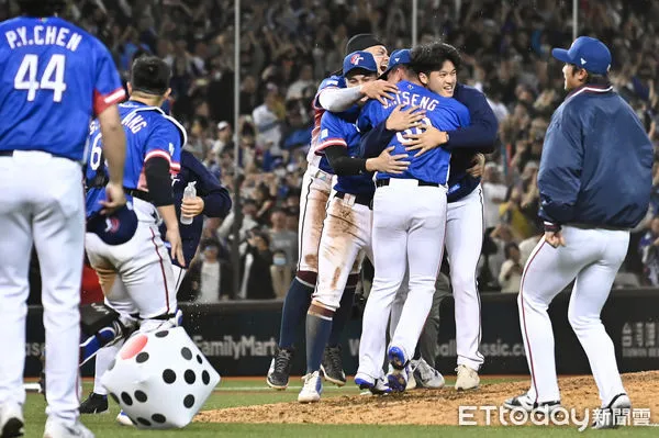 ▲▼2026年第6屆WBC世界棒球經典賽資格賽WBCQ,中華隊在附加賽贏得關鍵勝利,晉級經典賽正賽。(圖/記者李毓康攝)