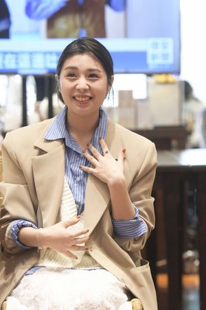 ▲《生日快樂》游君萍飾演護理師邱靜怡南下宣傳。(圖/大愛電視提供)