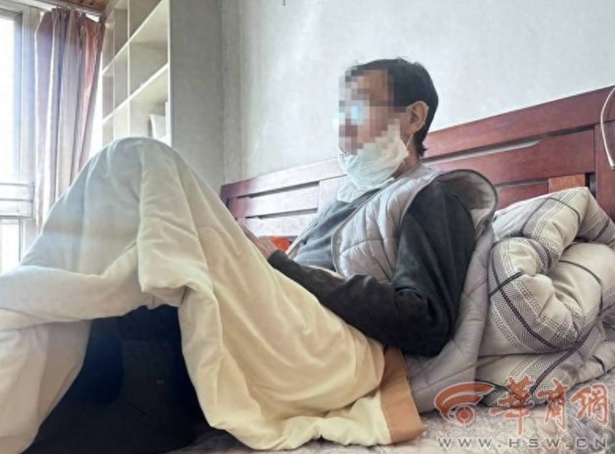 ▲山西張先生患口腔癌,誤信朋友開出的中藥,導致半張臉沒了。(圖/翻攝華商報)