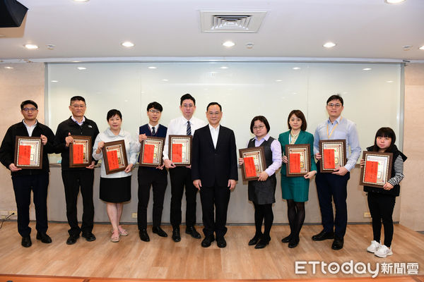 ▲▼ 嘉縣警與金融機構通力合作,保護民眾金錢財產安全 。(圖/嘉義縣警局提供)