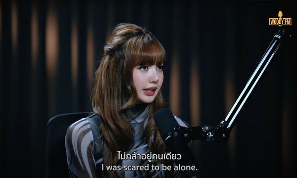 ▲Lisa開始害怕自己獨處。(圖/翻攝自YouTube/WOODY)