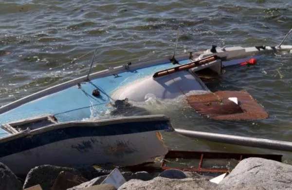 ▲▼湖南油污船撞客船 尋獲9失聯人員「均已遇難」。(圖/翻攝微博)