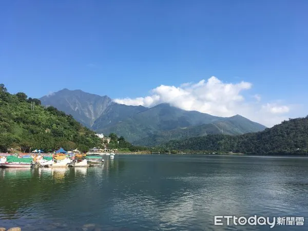 ▲▼花蓮縣府透過旅行社開發各式特色行程,提升國際旅客對花蓮的認識。(圖/花蓮縣政府提供,下同)