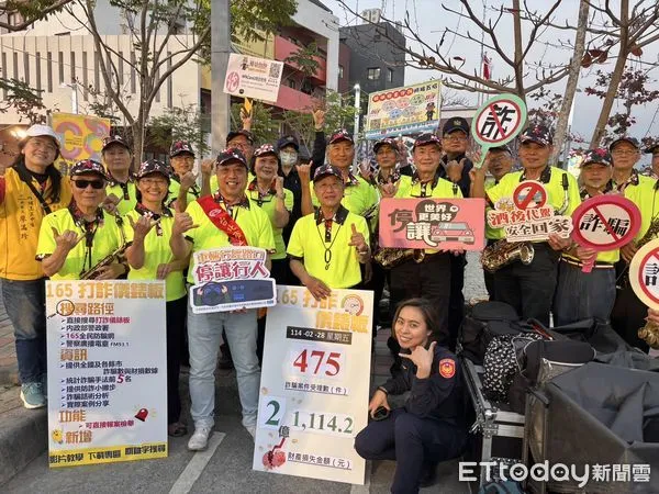 ▲內埔警分局長郭譯隆率員六堆運動會打詐宣導 。(圖/記者陳崑福翻攝)