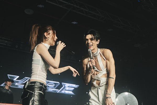 ▲▼「行走春藥」是他!KIRE開唱簽切結書 只穿肚兜服侍女粉:大力摸我。(圖/The Kid Who Flew翼有限公司提供)