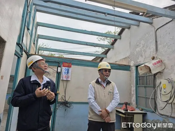 ▲台南市勞工局「做工行善團」,持續為弱勢族群創造更多福祉。本週志工們前往南區、柳營區及楠西區施工,228連假期間也不停歇。(圖/記者林東良翻攝,下同)