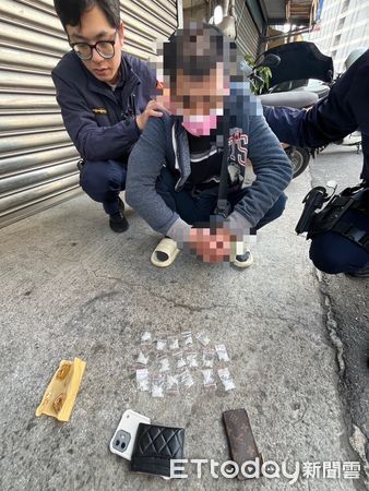 ▲▼王男通緝身份被識破,警方起獲毒品安非他命及依托咪酯煙彈 。(圖/記者陳以昇翻攝)