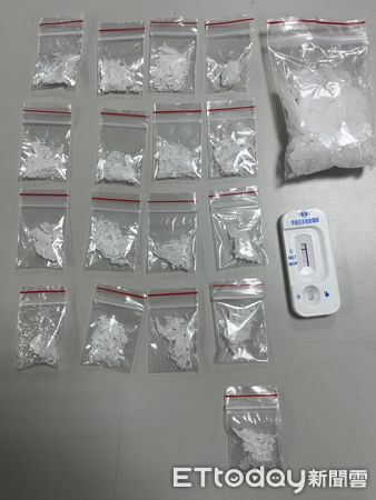 ▲▼王男通緝身份被識破,警方起獲毒品安非他命及依托咪酯煙彈 。(圖/記者陳以昇翻攝)