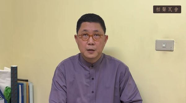 馮翊綱為失言道歉,「以後講話一定要謹言慎行」。(翻攝相聲瓦舍臉書)