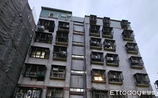 ▲▼快訊/台中女房東聞到屍臭 破門驚見男租客「臉發黑」身亡。(圖/記者許權毅翻攝)